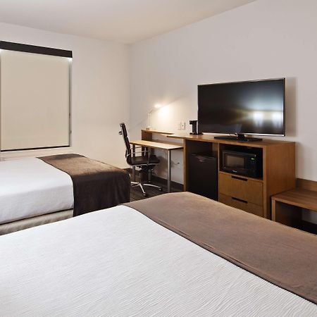 Best Western Green Oaks Inn La Vernia Екстериор снимка