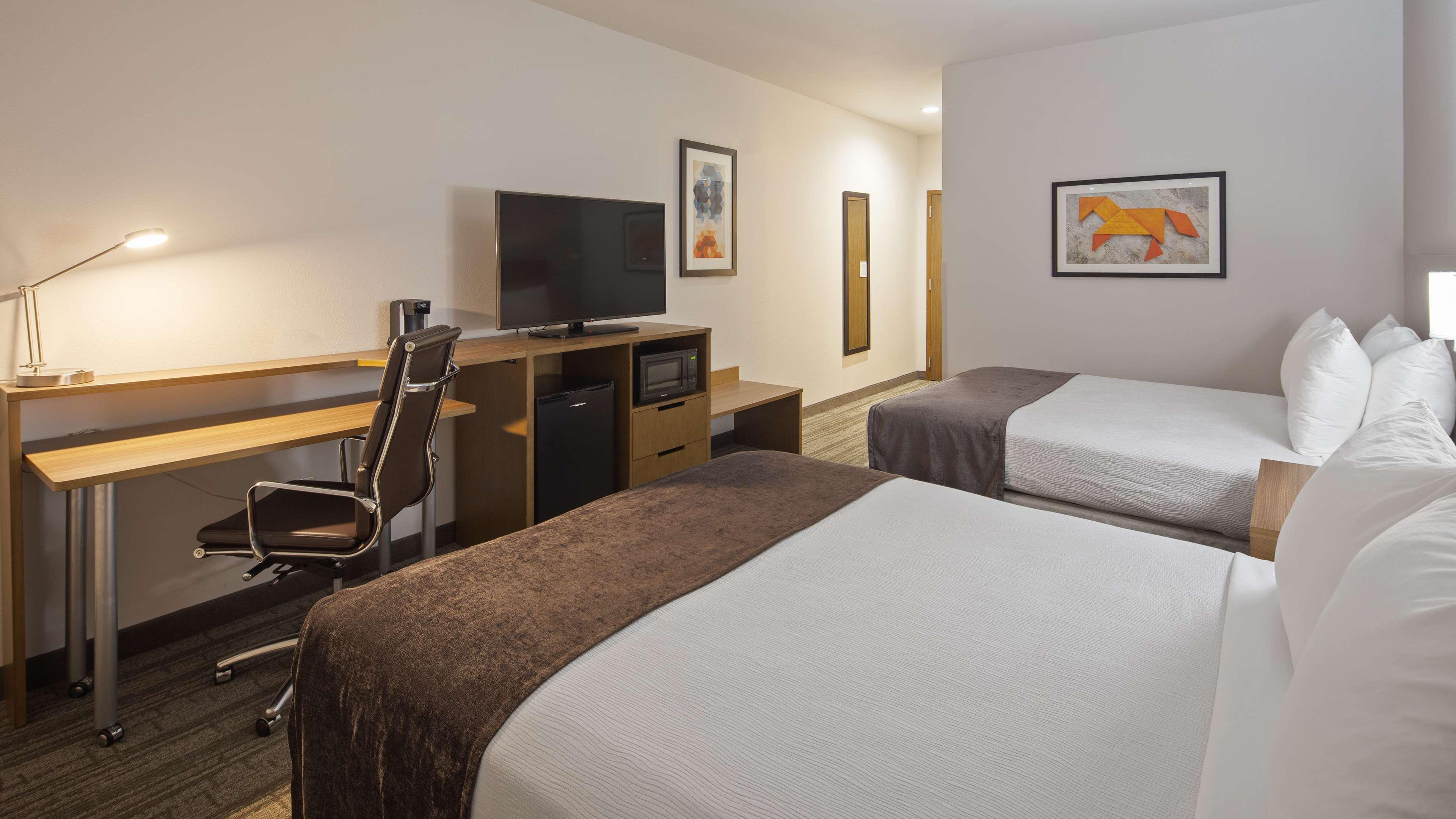 Best Western Green Oaks Inn La Vernia Екстериор снимка