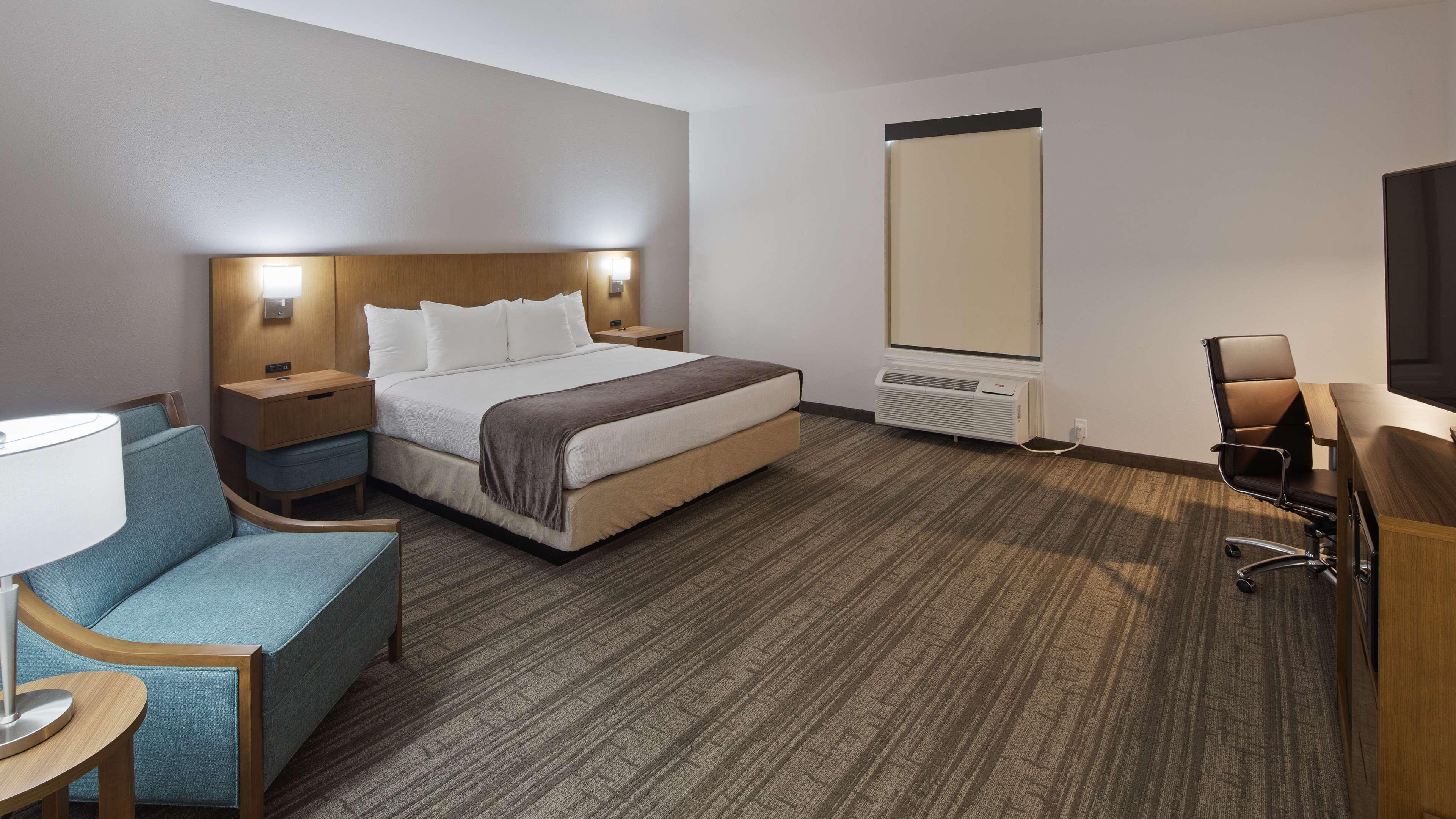 Best Western Green Oaks Inn La Vernia Екстериор снимка