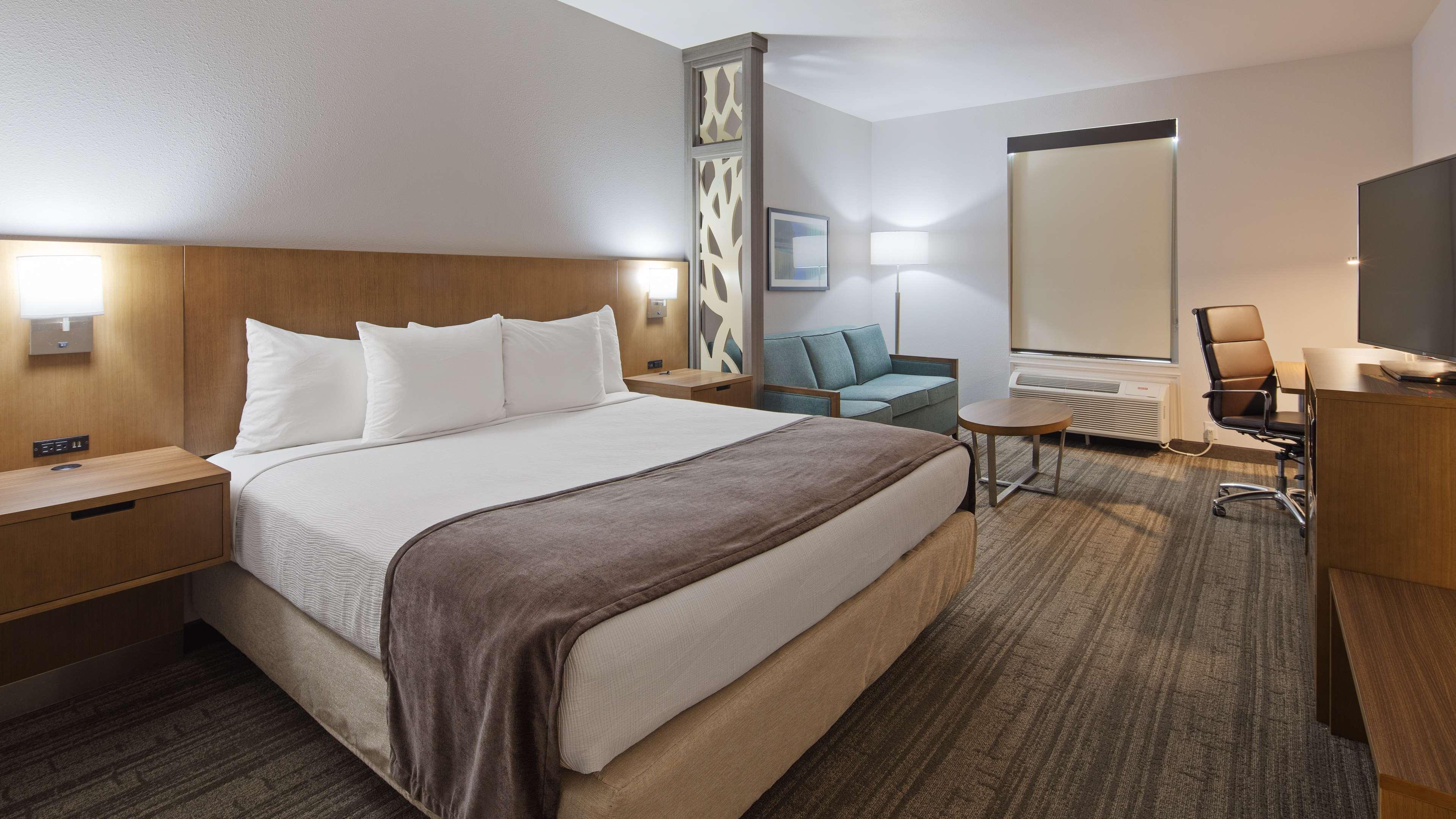 Best Western Green Oaks Inn La Vernia Екстериор снимка
