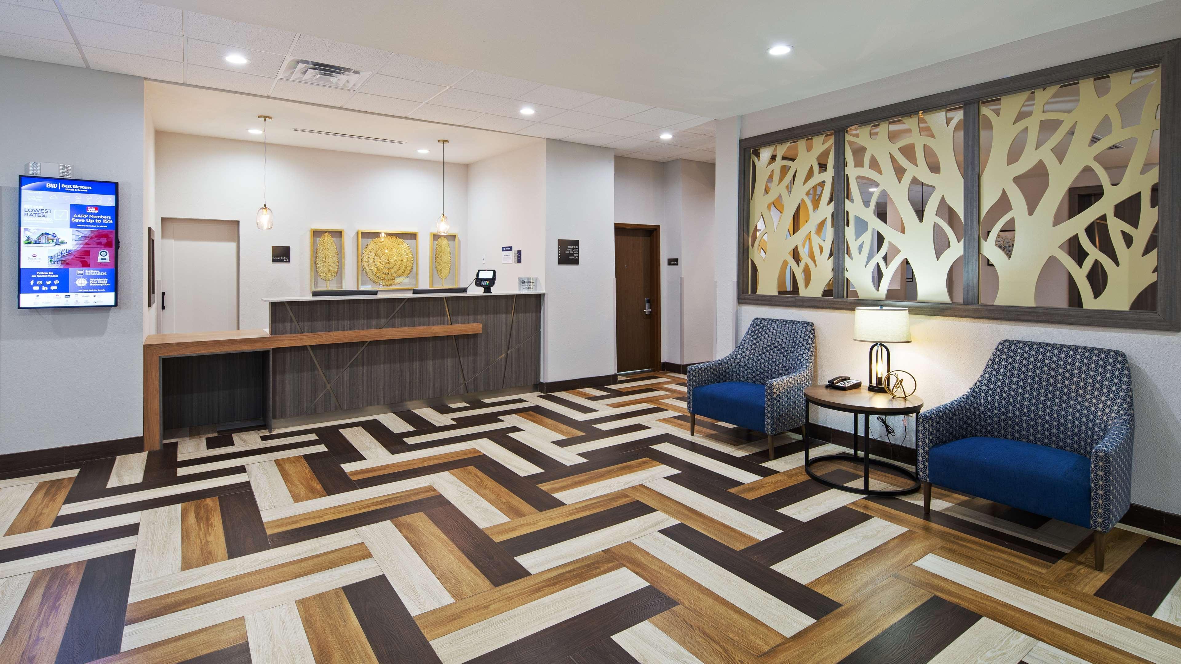 Best Western Green Oaks Inn La Vernia Екстериор снимка