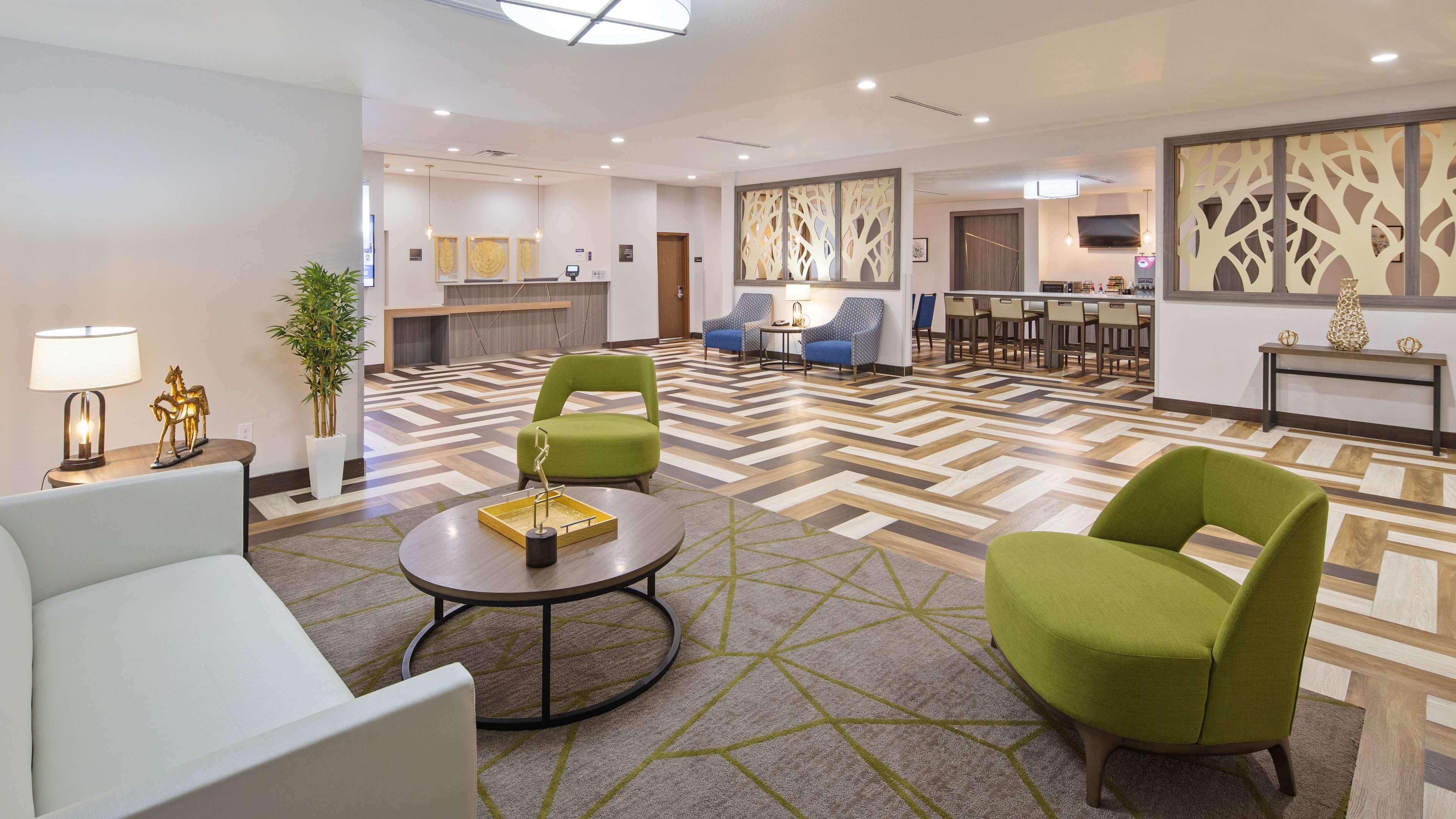Best Western Green Oaks Inn La Vernia Екстериор снимка